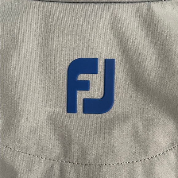 FJ Foot Joy Large Golf Vest Gray Jacket with Blue Accents - Picture 4 of 5